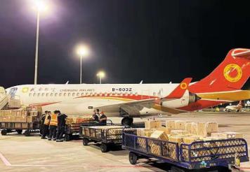 萧山机场快件空运服务助您抵达丽江